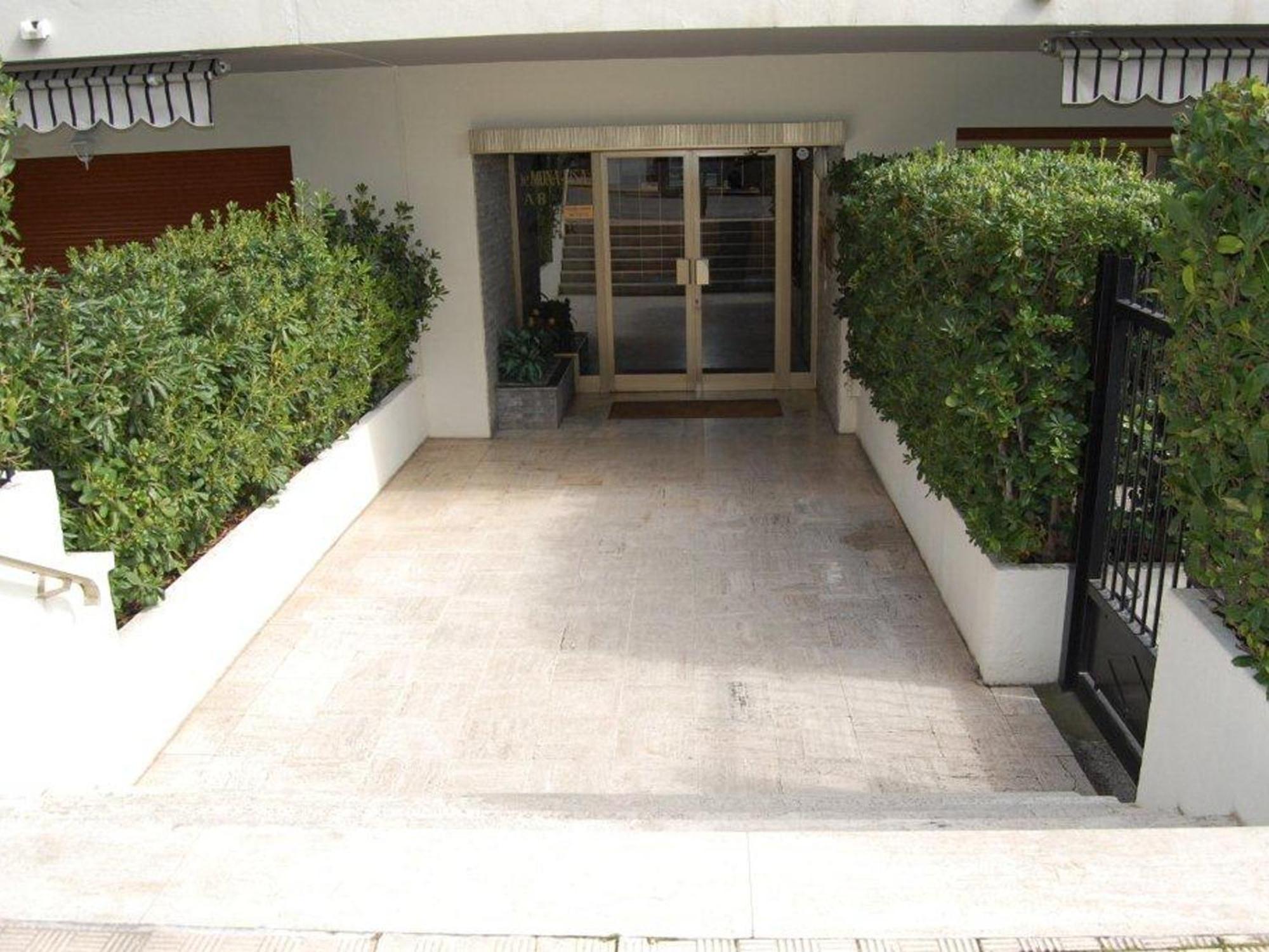 Moderne Avec Terrasse Proche Plages Et Centre, Wifi Gratuit - Fr-1-196-216 * Menton